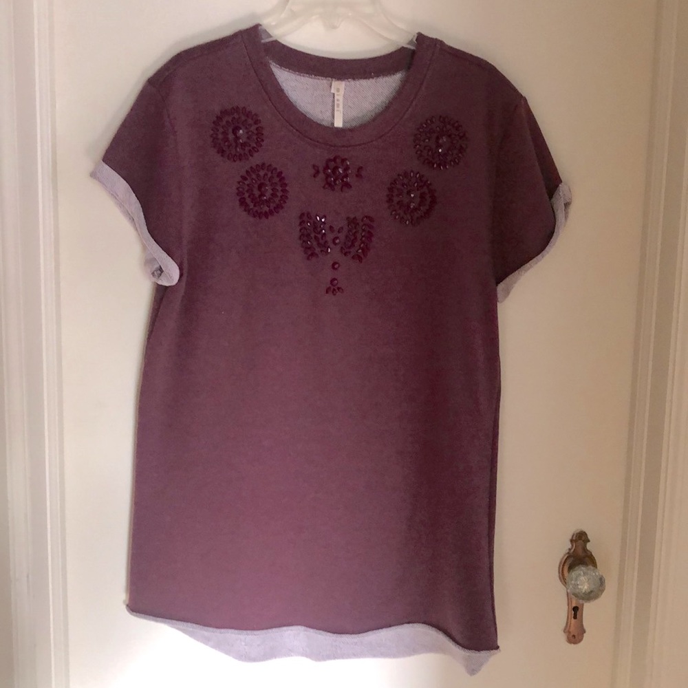 Short sleeve sweatshirt